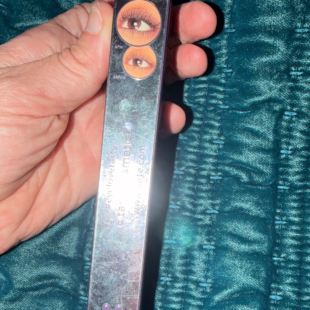 Tarte Mascara in Elegant Purple Packaging - Picture 3 of 6